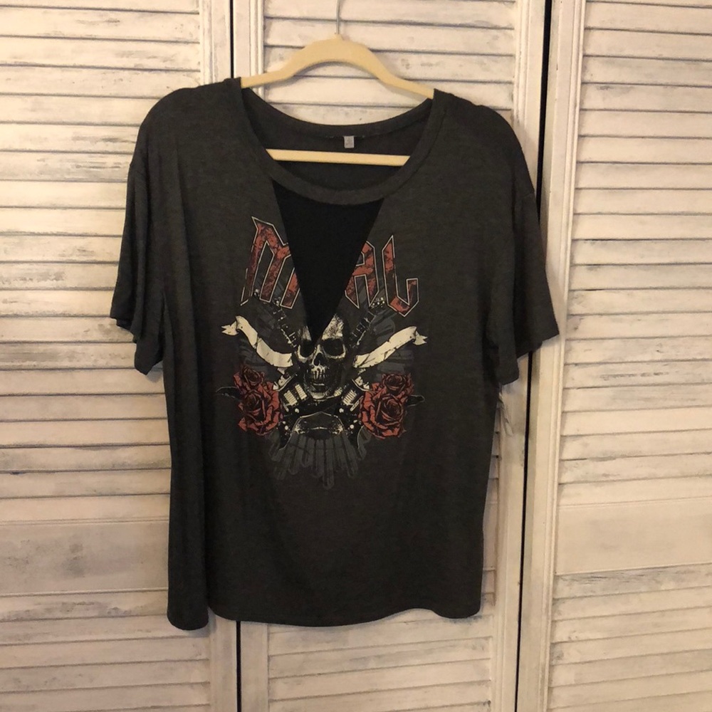 Large shirt with mesh in neck